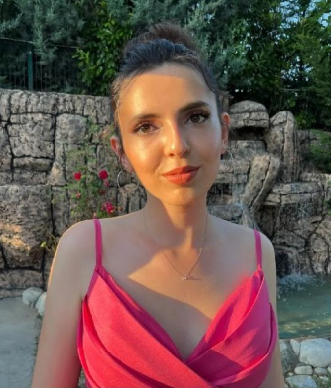 Dt. Özge Çakır