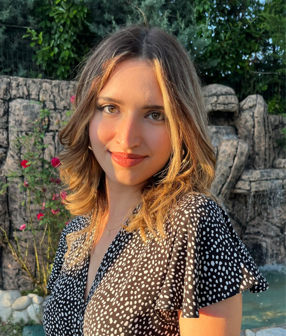 Dt. Lara Özmen