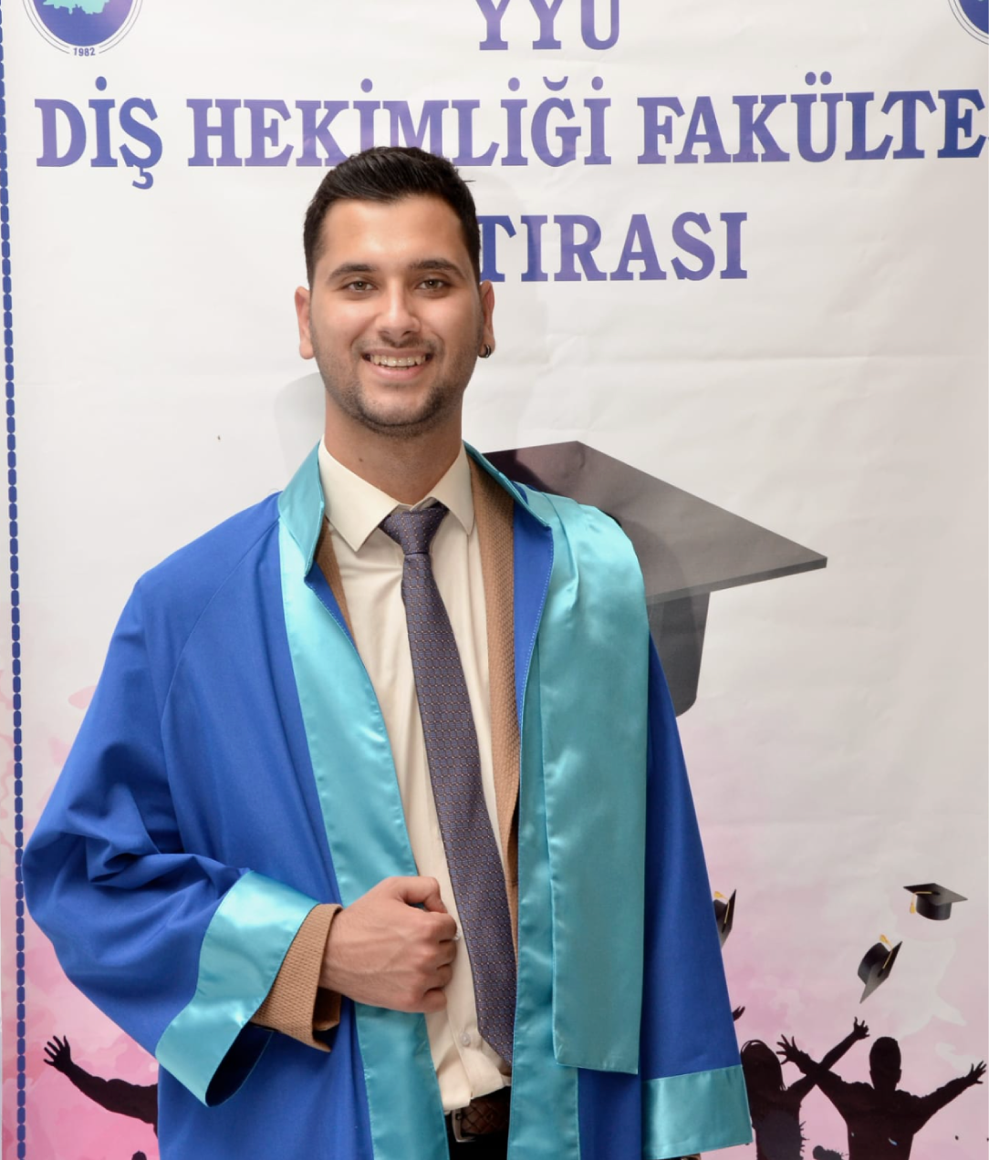 Dt. Artun Yangın
