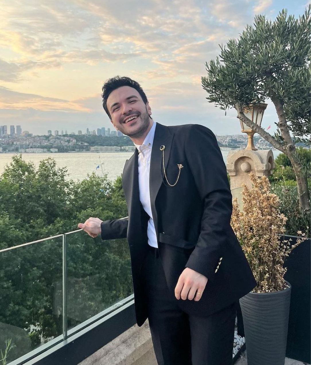 Dt. Ahmet Oğuzhan Budak
