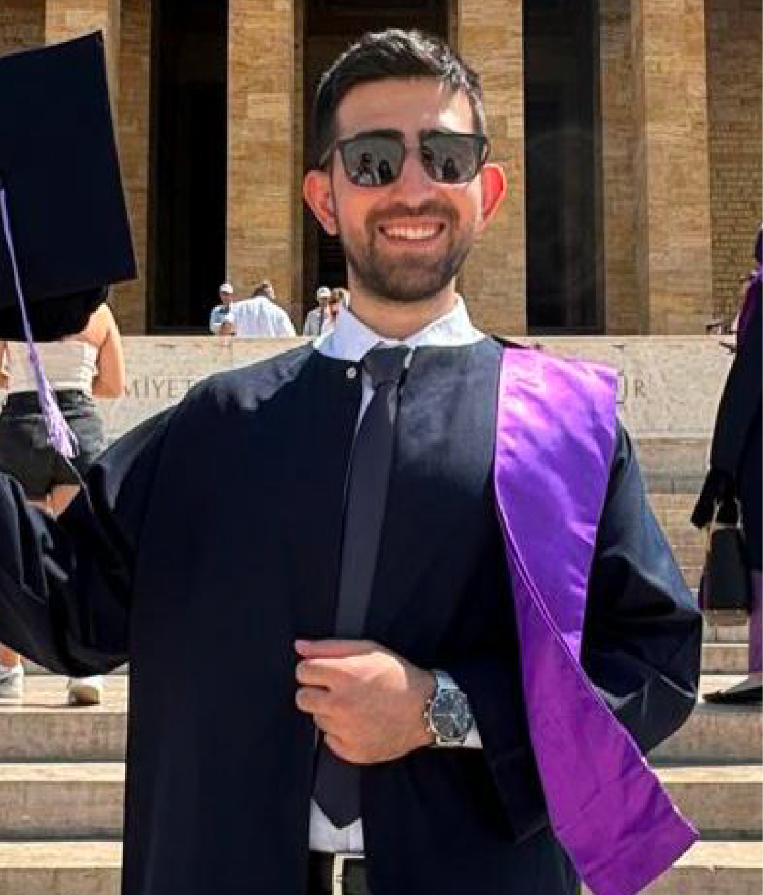 Dr. İsmail Emre Aras