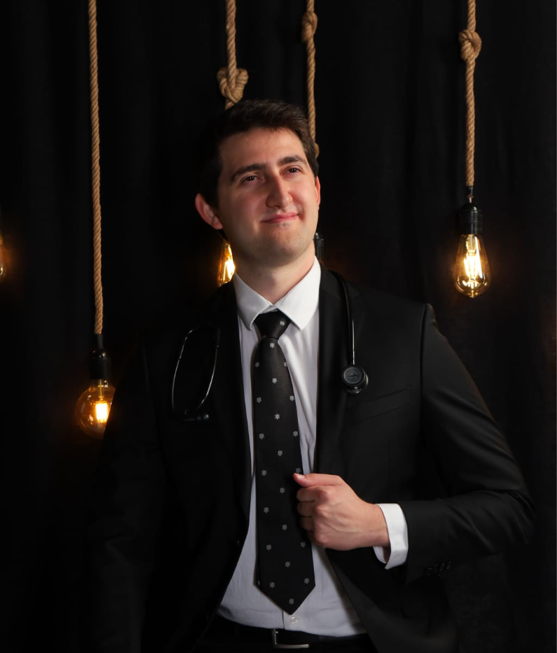 Dr. Tuna Kahraman
